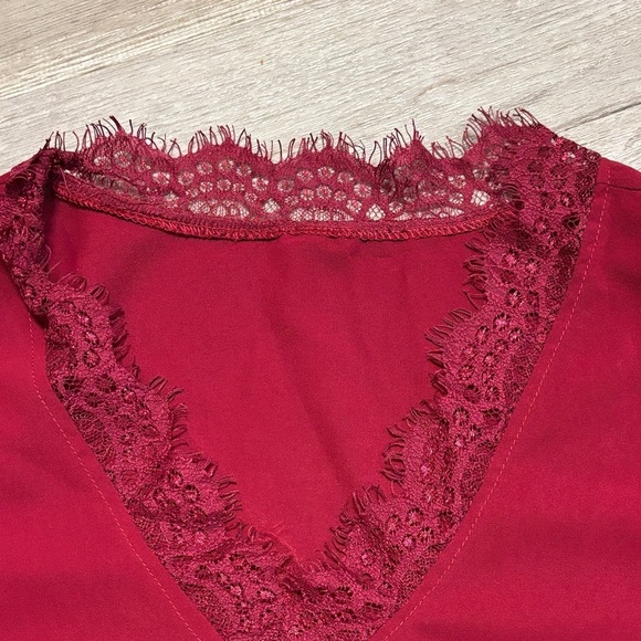 Chic Lace-Trimmed Burgundy Blouse - Picture 2 of 3